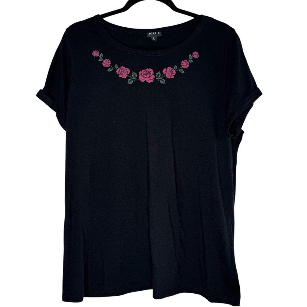 Torrid Black Placed Floral Rose Roll Cuff Top Women's Size 0q